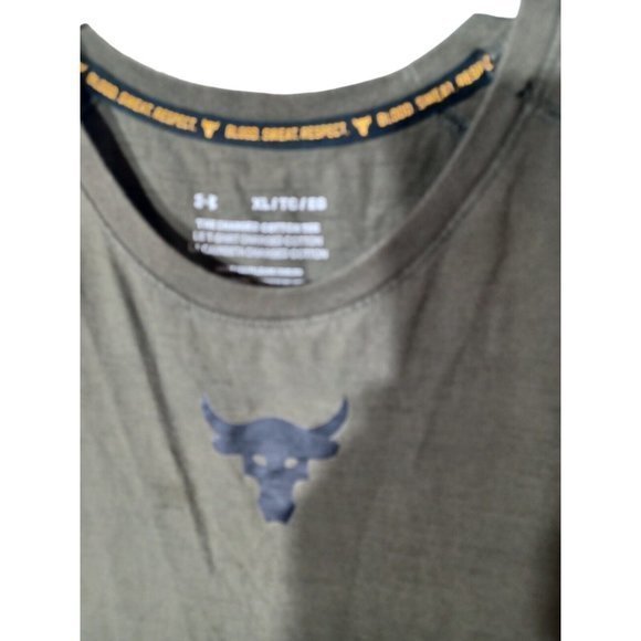 Boys Green Under Armour Tank Top Bull Head In The Center Has Holes XL - Picture 6 of 16